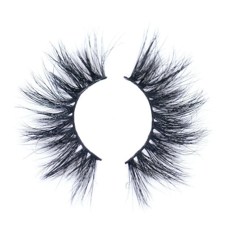 Luxurious 5D mink lashes with a voluminous, layered effect for a dramatic and fuller look. - Nikki Smith Collection