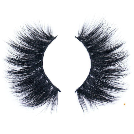Luxurious 5D mink lashes with a voluminous, layered effect for a dramatic and fuller look. - Nikki Smith Collection