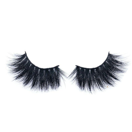 Luxurious 5D mink lashes with a voluminous, layered effect for a dramatic and fuller look. - Nikki Smith Collection