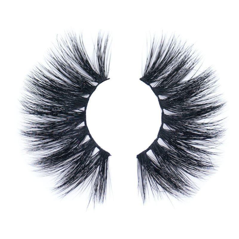 Luxurious 5D mink lashes with a voluminous, layered effect for a dramatic and fuller look. - Nikki Smith Collection