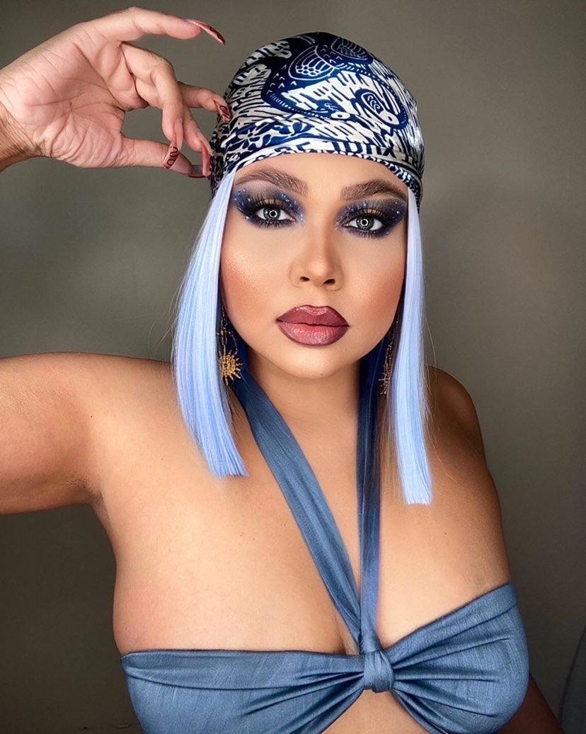 3D lashes from Nikki Smith Hair Collection, offering voluminous, fluttery lashes with a natural, layered look for a dramatic yet elegant eye enhancement.