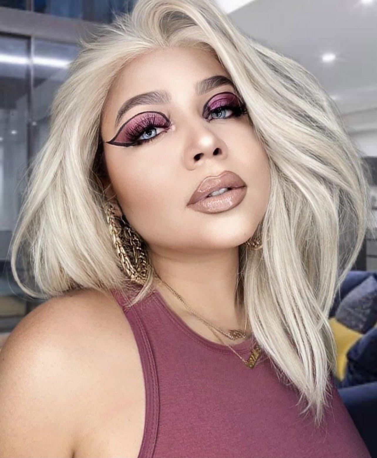 3D lashes from Nikki Smith Hair Collection, offering voluminous, fluttery lashes with a natural, layered look for a dramatic yet elegant eye enhancement.