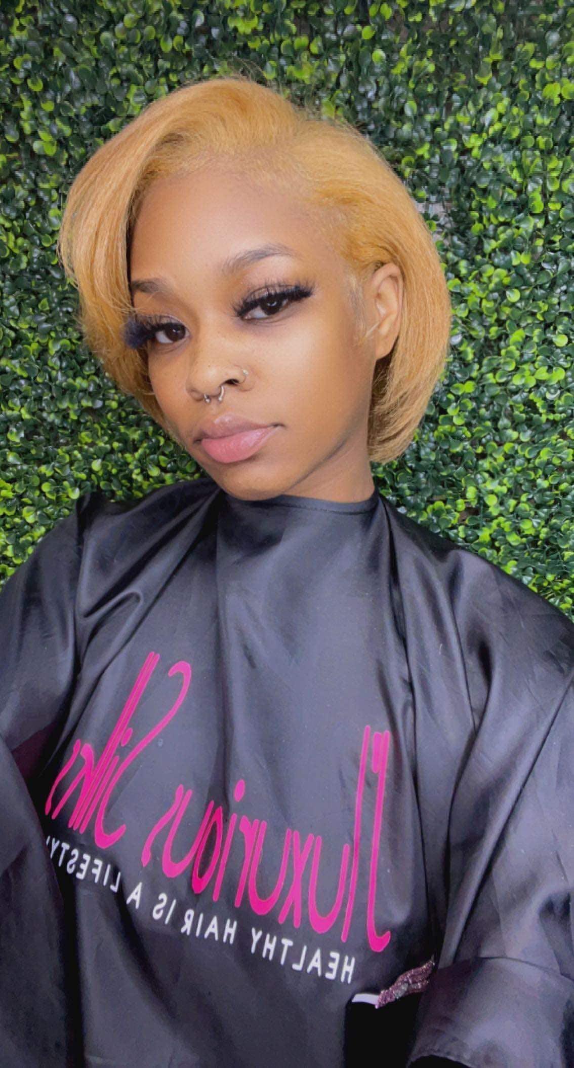 Luxurious 5D mink lashes with a voluminous, layered effect for a dramatic and fuller look. - Nikki Smith Collection